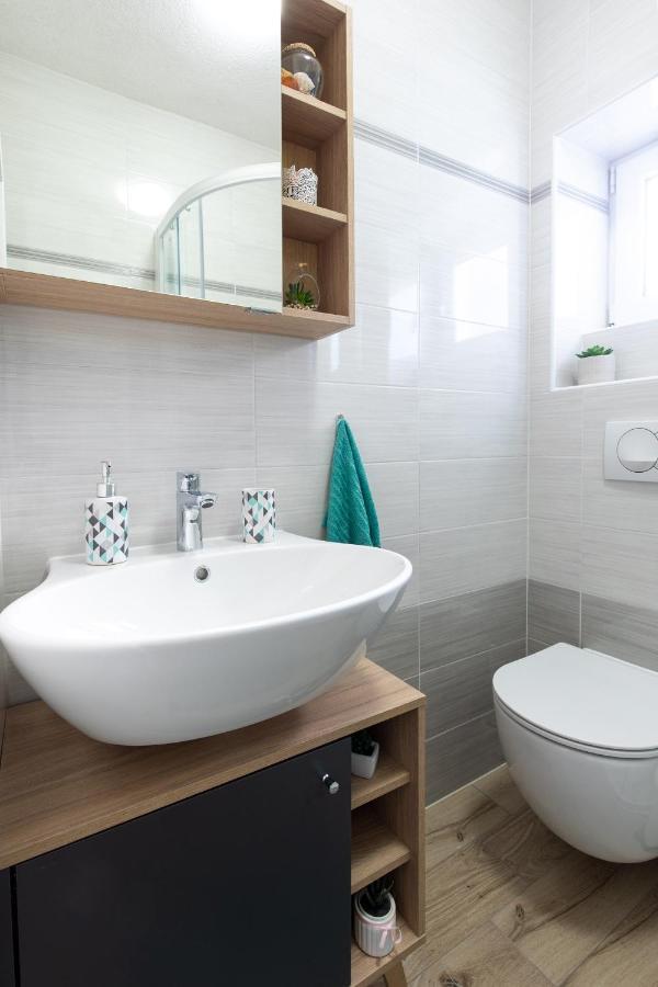 Apartman Ruza Krk Town Exterior foto